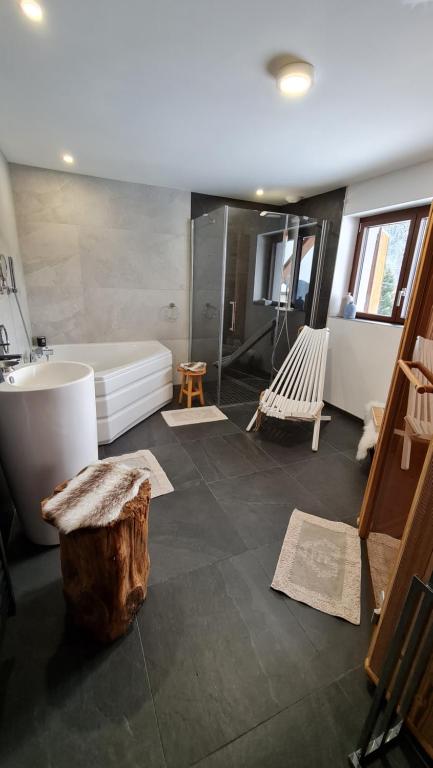 Linstant chalet Lodge 17 chalet pied des pistes 16