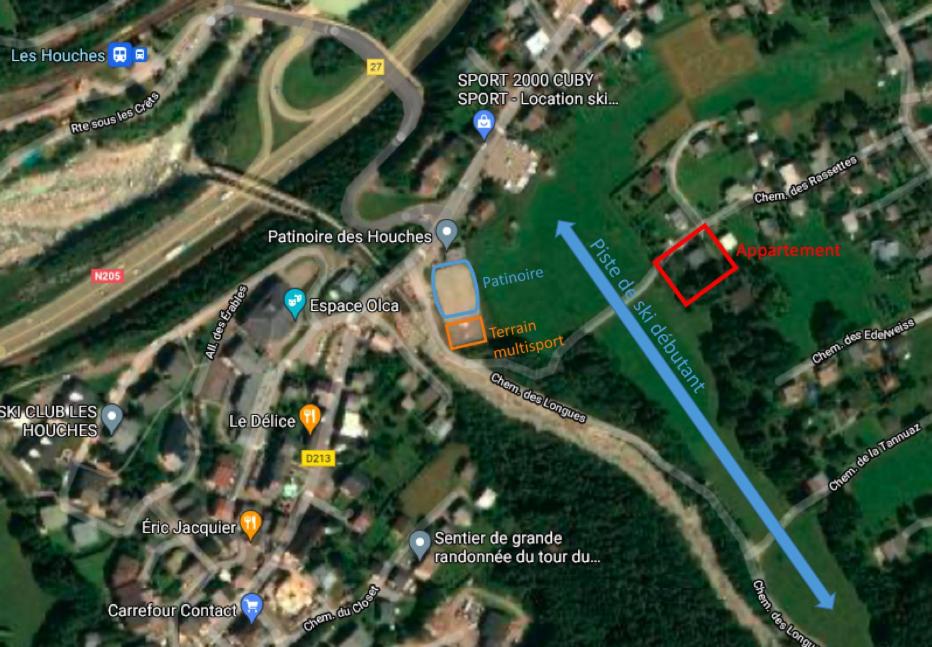 Logement mansarde dans maison avec jardin en bord de piste vue montagne appartement pied des pistes 13