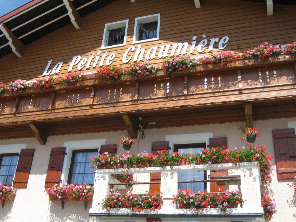 Logis Hotel La Petite Chaumiere hotel pied des pistes 5