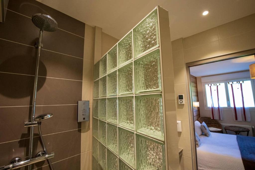 Logis Le Vernay hotel pied des pistes 10