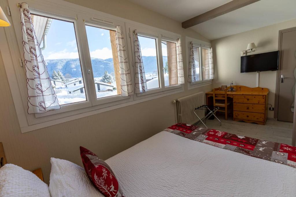 Logis Le Vernay hotel pied des pistes 16