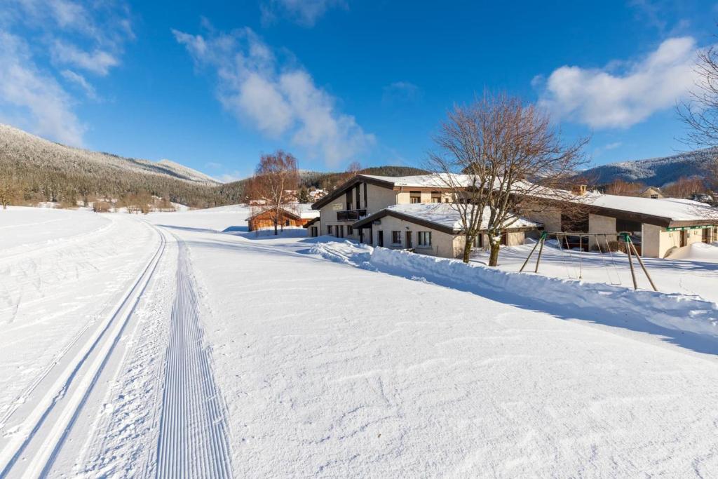 Logis Le Vernay hotel pied des pistes