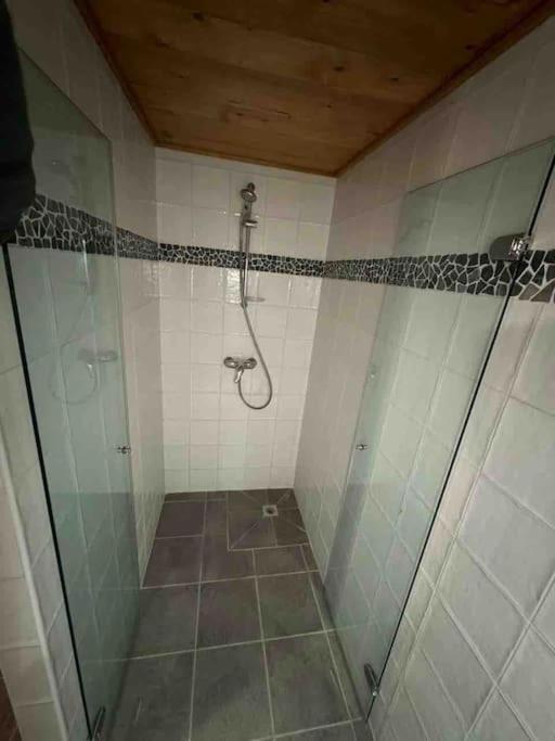Lovely 4 bedroom apt ski in ski out with sauna appartement pied des pistes 2