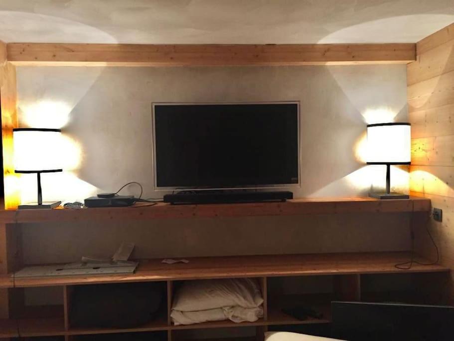 Lovely 4 bedroom apt ski in ski out with sauna appartement pied des pistes 4