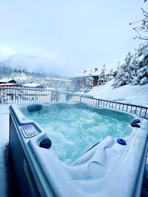Luxueux appartement skis aux pieds jacuzzi privatif appartement pied des pistes 5