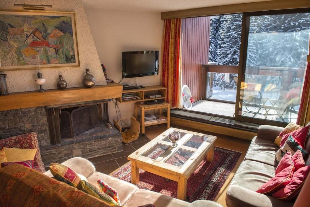 Luxury apartment near the slopes in Courchevel appartement pied des pistes 2
