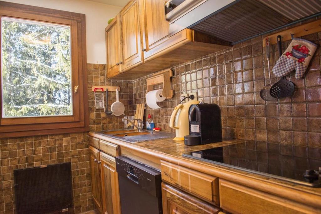 Luxury apartment near the slopes in Courchevel appartement pied des pistes 4