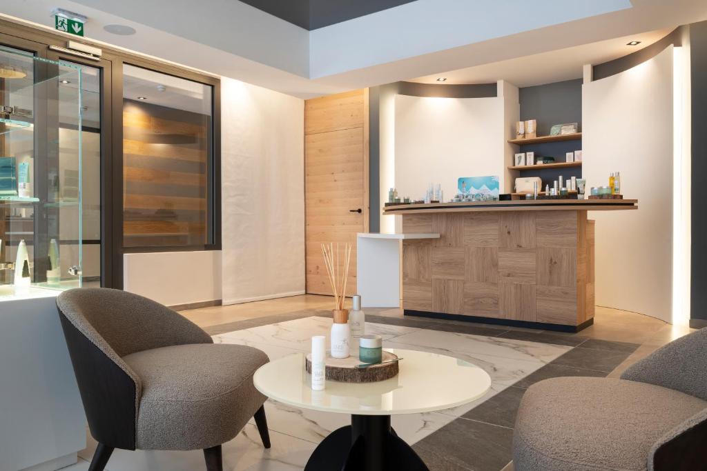 MGM Hotels Residences Hotel Alhena hotel pied des pistes 19