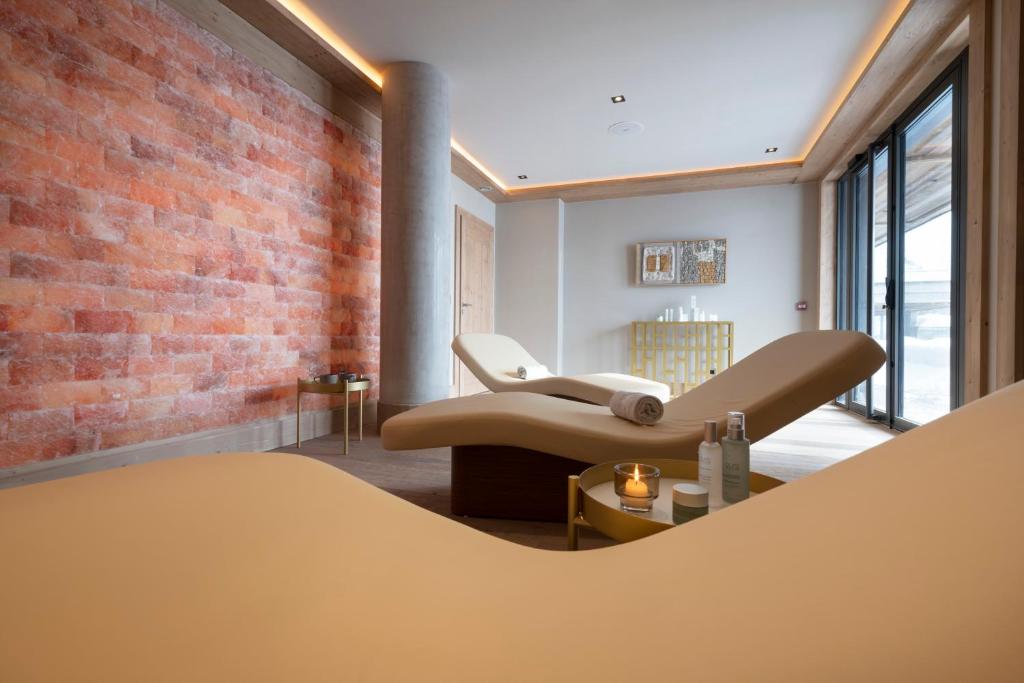 MGM Hotels Residences Residence Alpen Lodge hotel pied des pistes 9