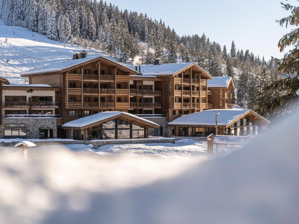 MGM Hotels Residences Residence Le Hameau de lOurs hotel pied des pistes 1