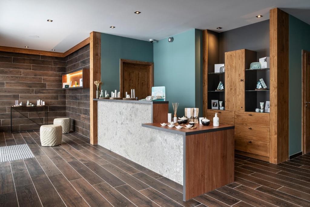 MGM Hotels Residences Residence Le Hameau de lOurs hotel pied des pistes 9