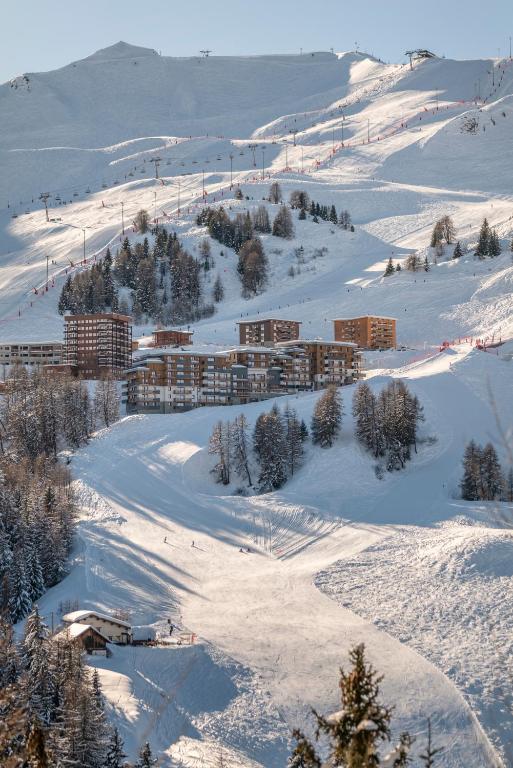 MGM Hotels Residences Residence Manaka hotel pied des pistes 13