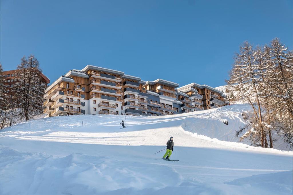 MGM Hotels Residences Residence Manaka hotel pied des pistes