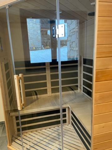 Magnifique chalet sur les pistes le Paradis cest la appartement pied des pistes 8