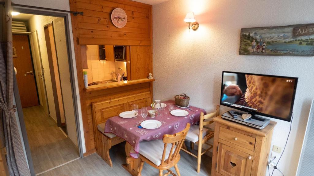 Magnifique studio au pied du telecabine dArrondaz et des pistes de ski appartement pied des pistes 3