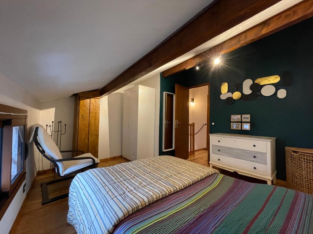 Maison village proche Andorre et stations de ski gite pied des pistes 1