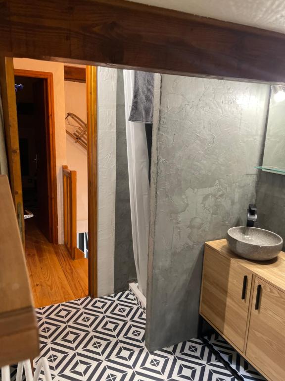 Maison village proche Andorre et stations de ski gite pied des pistes 2