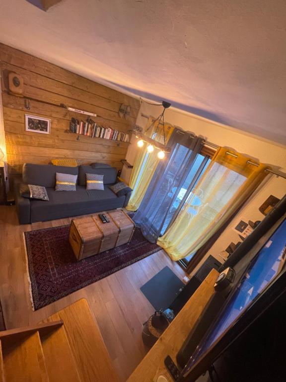 Maison village proche Andorre et stations de ski gite pied des pistes 4