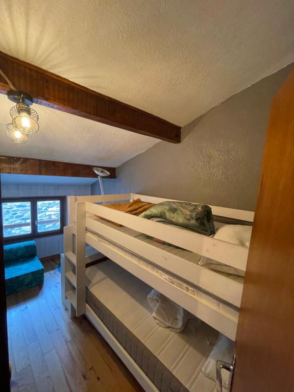 Maison village proche Andorre et stations de ski gite pied des pistes 6