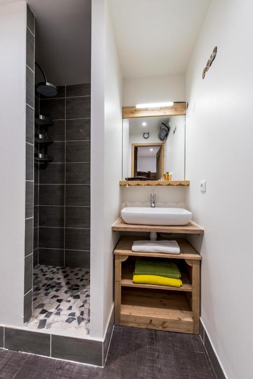 Meribel 17 appartement pied des pistes 2