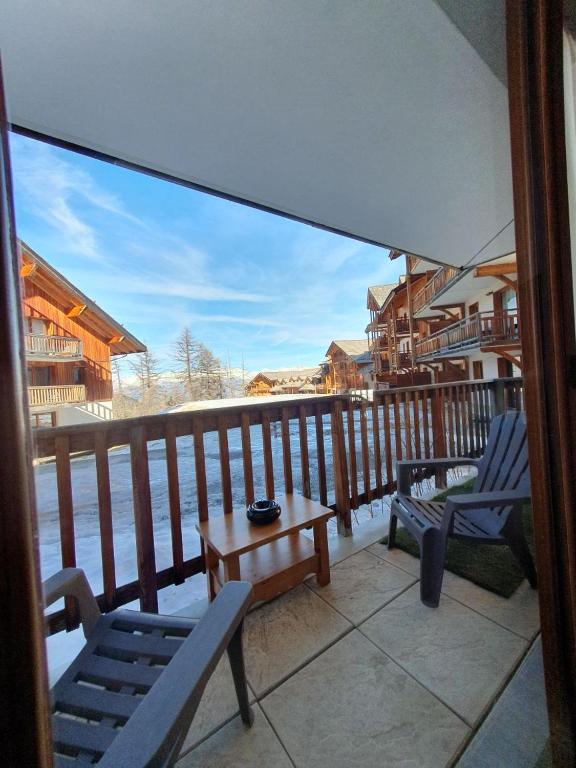 Montagne Les Orres appartement pied des pistes 8