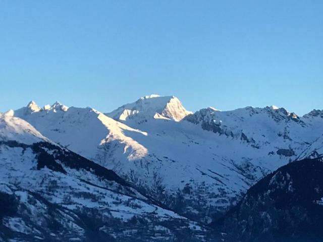 Montchavin Les Cotes vue Mont Blanc appartement pied des pistes 9