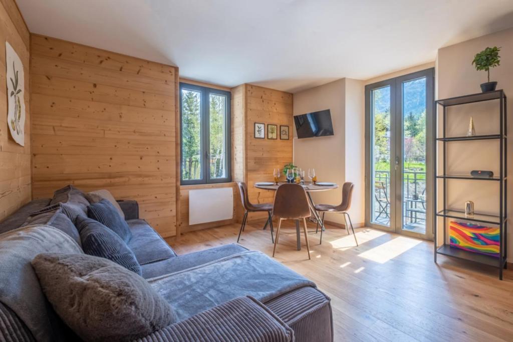 Newly renovated apartment with Mont Blanc view appartement pied des pistes 1
