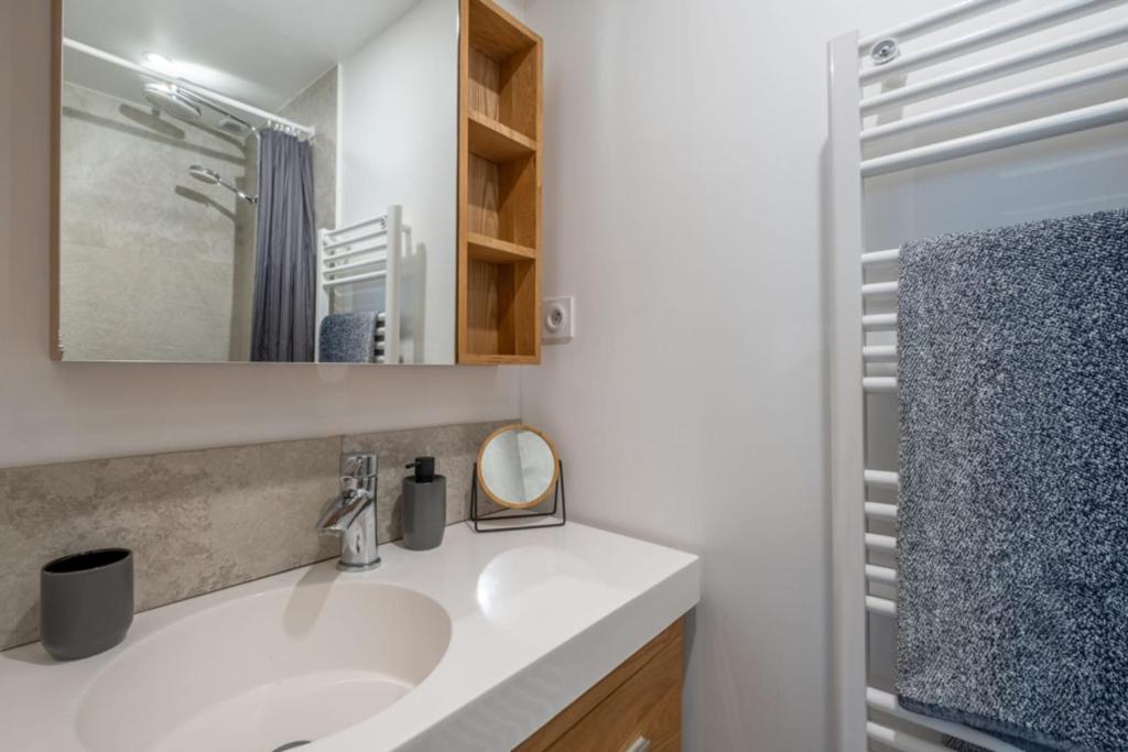 Newly renovated apartment with Mont Blanc view appartement pied des pistes 11