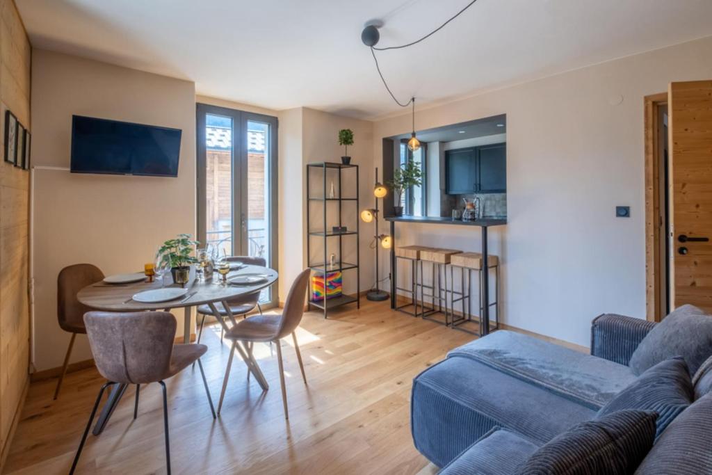 Newly renovated apartment with Mont Blanc view appartement pied des pistes 3