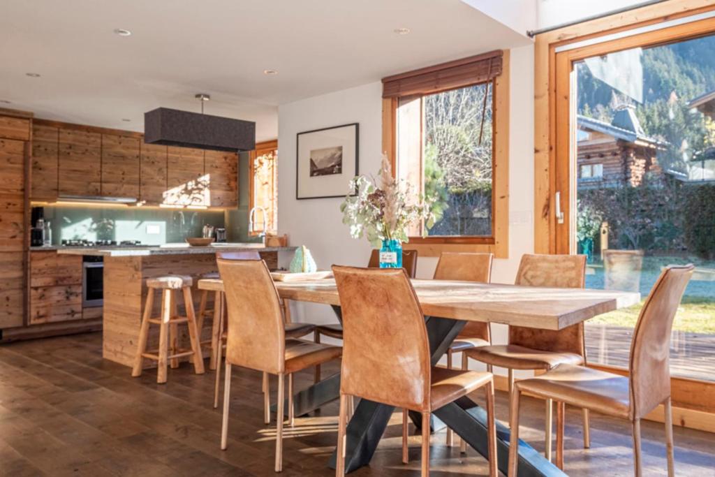 Nice And Spacious Apt In Chamonix Mont Blanc chalet pied des pistes 6