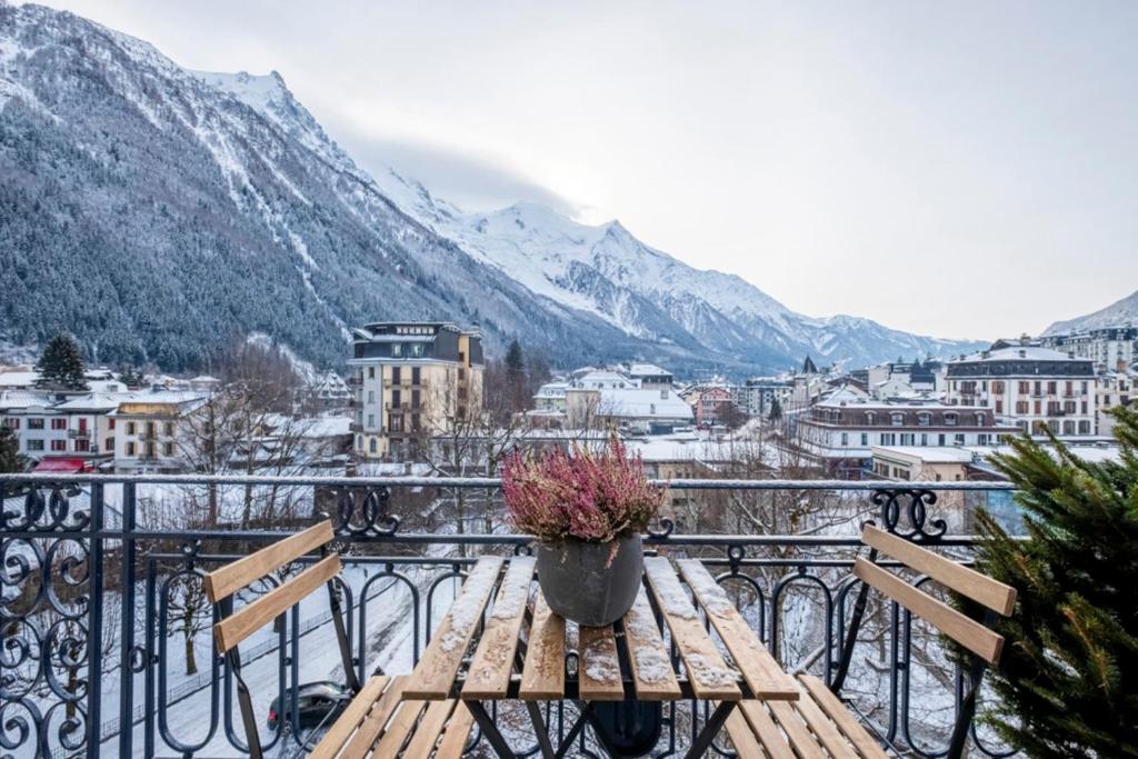 Nice Apt With Balcony In Chamomix appartement pied des pistes 17