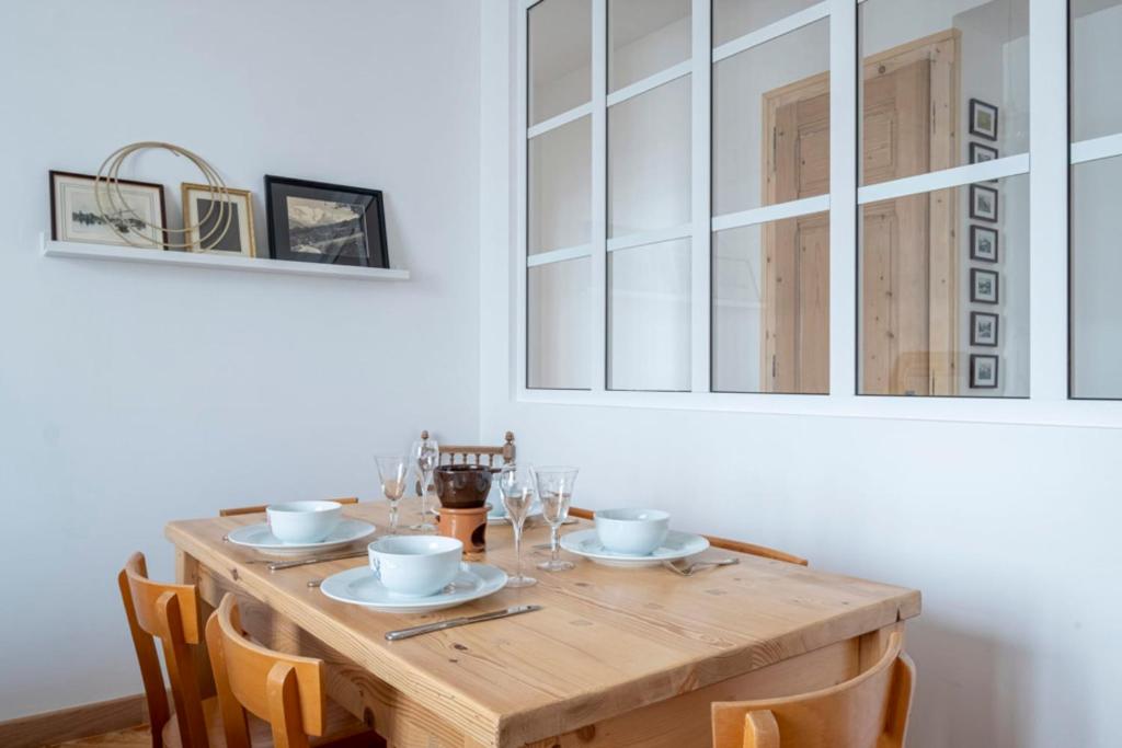 Nice Apt With Balcony In Chamomix appartement pied des pistes 2