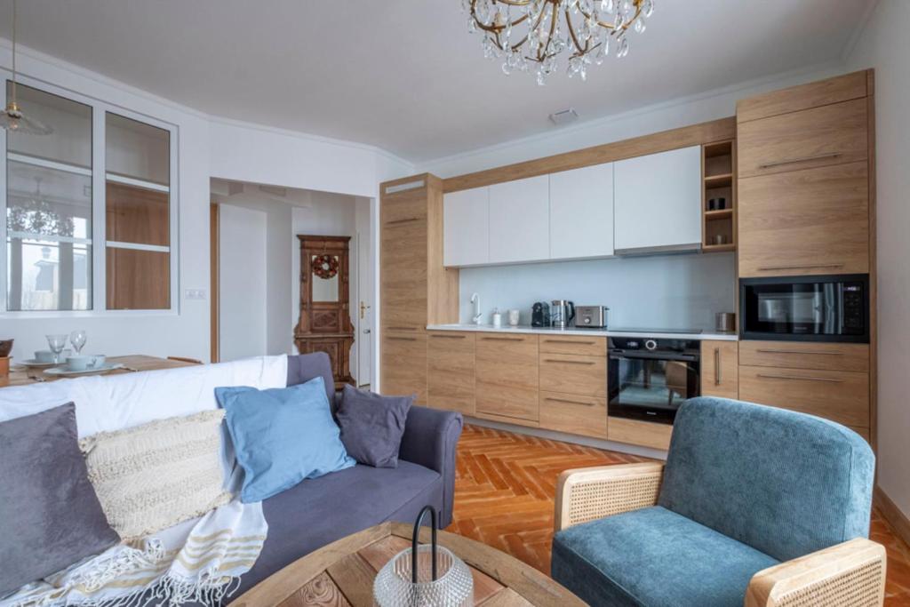 Nice Apt With Balcony In Chamomix appartement pied des pistes 5