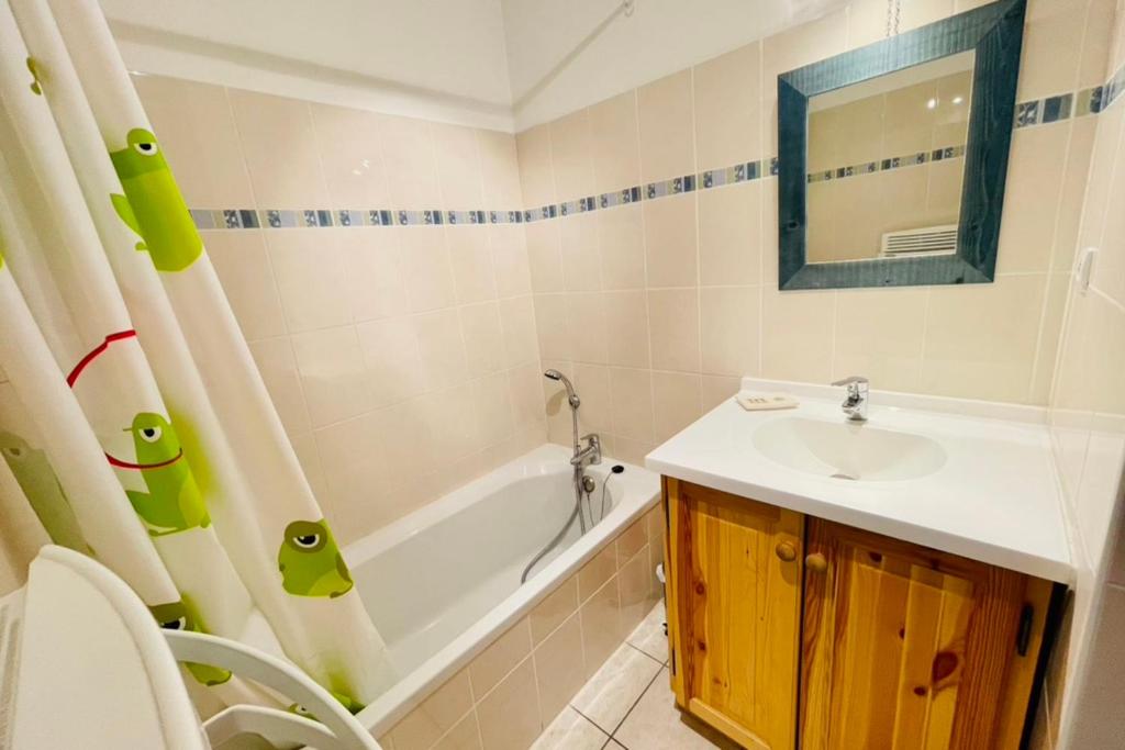 Nice Cosy Apt With Balcony In Briancon appartement pied des pistes 11