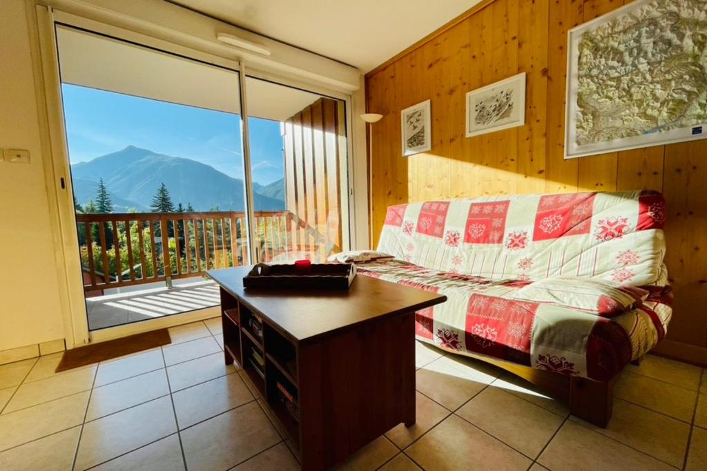 Nice Cosy Apt With Balcony In Briancon appartement pied des pistes 3