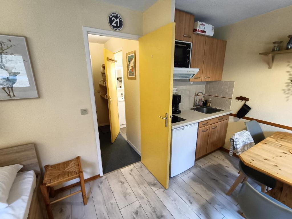 Nice cozy apartment facing the gondola LA BOULE DE NEIGE 112 appartement pied des pistes 13