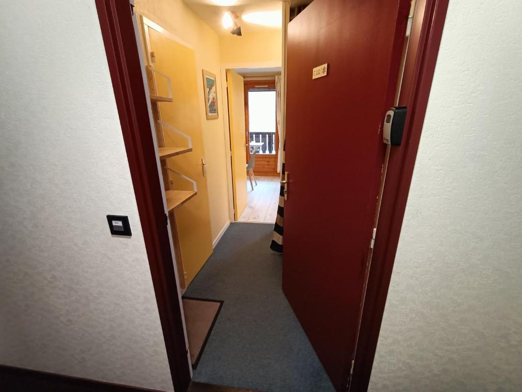 Nice cozy apartment facing the gondola LA BOULE DE NEIGE 112 appartement pied des pistes 14