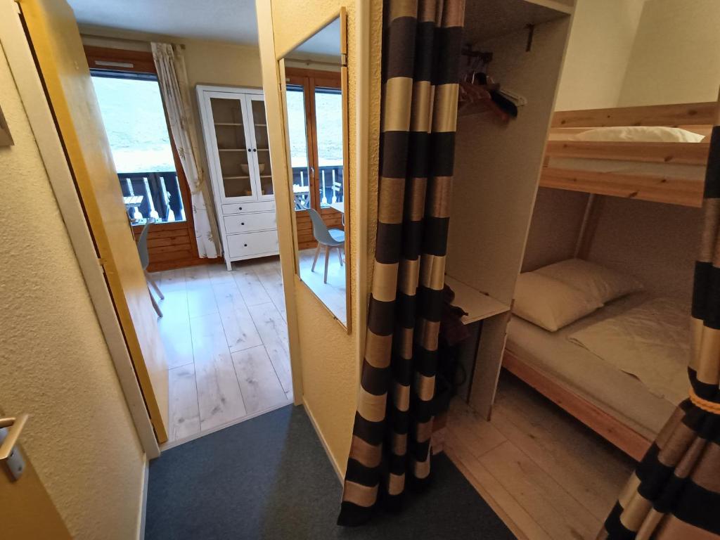 Nice cozy apartment facing the gondola LA BOULE DE NEIGE 112 appartement pied des pistes 15