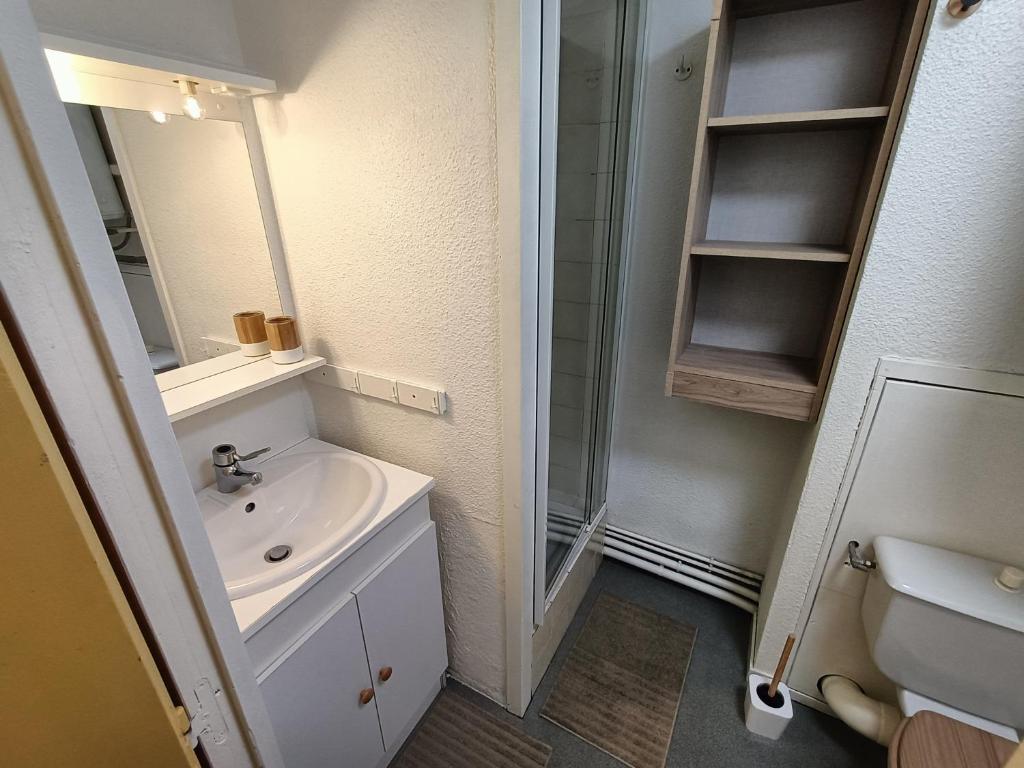Nice cozy apartment facing the gondola LA BOULE DE NEIGE 112 appartement pied des pistes 2