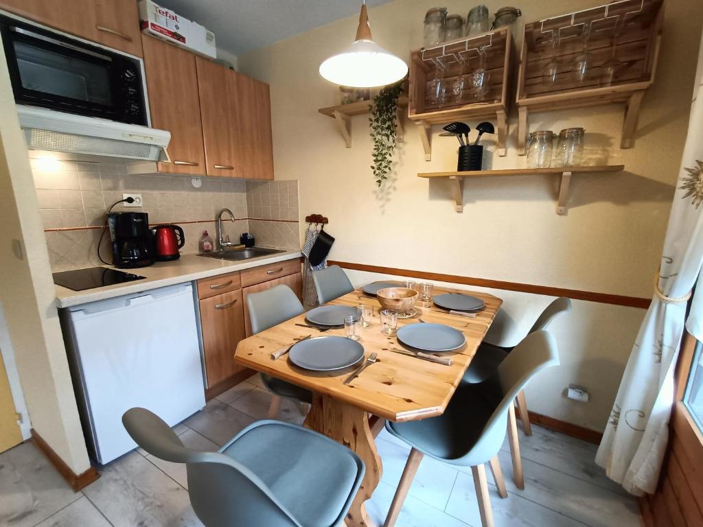 Nice cozy apartment facing the gondola LA BOULE DE NEIGE 112 appartement pied des pistes 8
