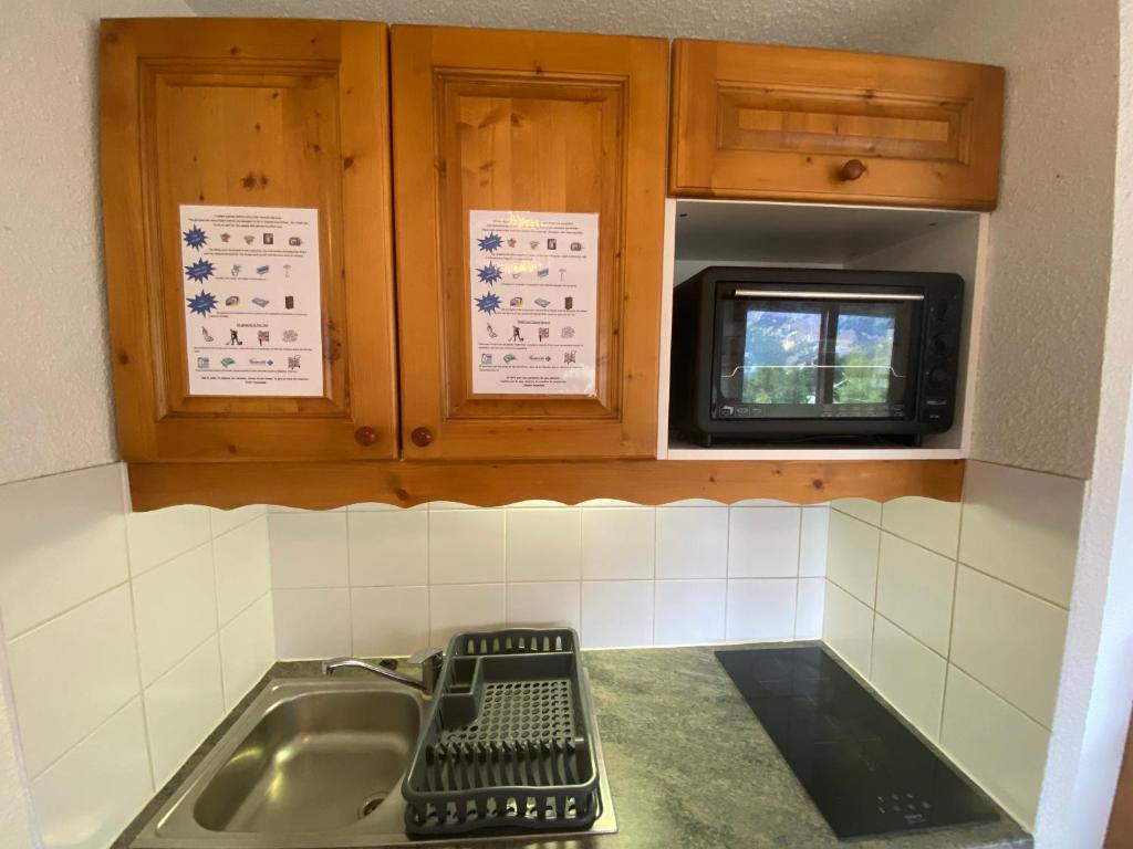 Nid douillet avec superbe vue a 100m des pistes appartement pied des pistes 11