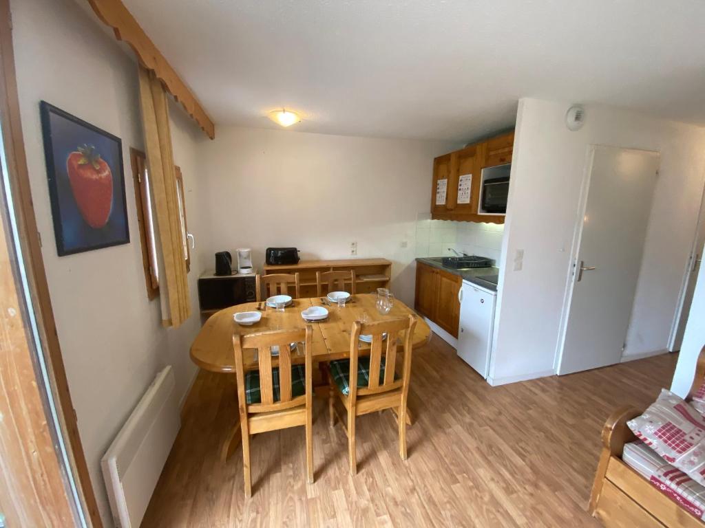 Nid douillet avec superbe vue a 100m des pistes appartement pied des pistes 9