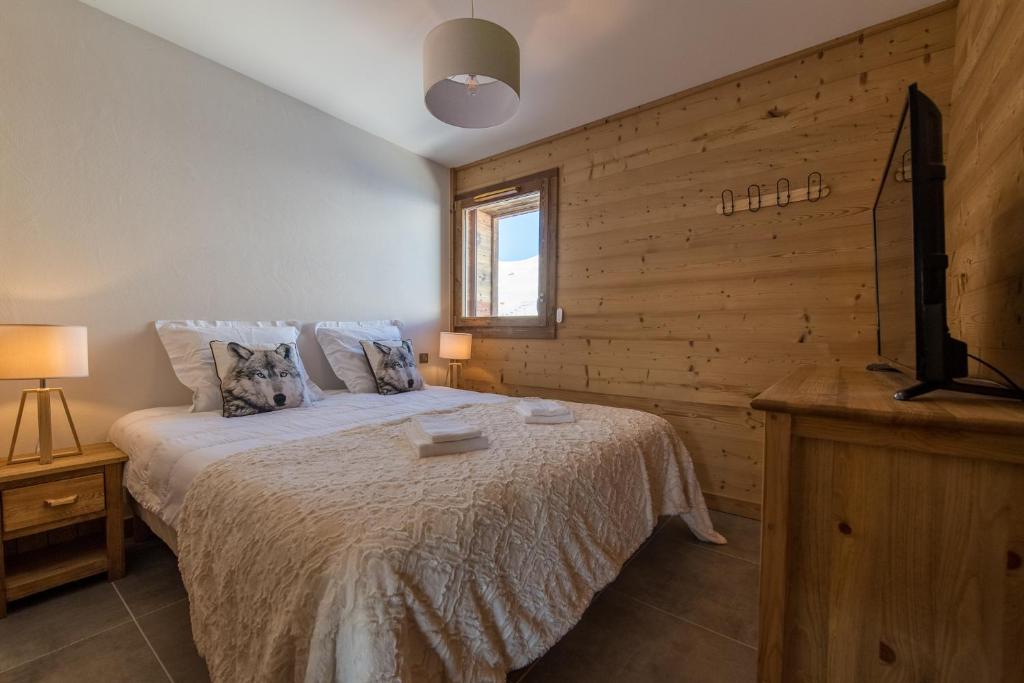 ODYSSEE B201 Magnifique Duplex sur les pistes appartement pied des pistes 12