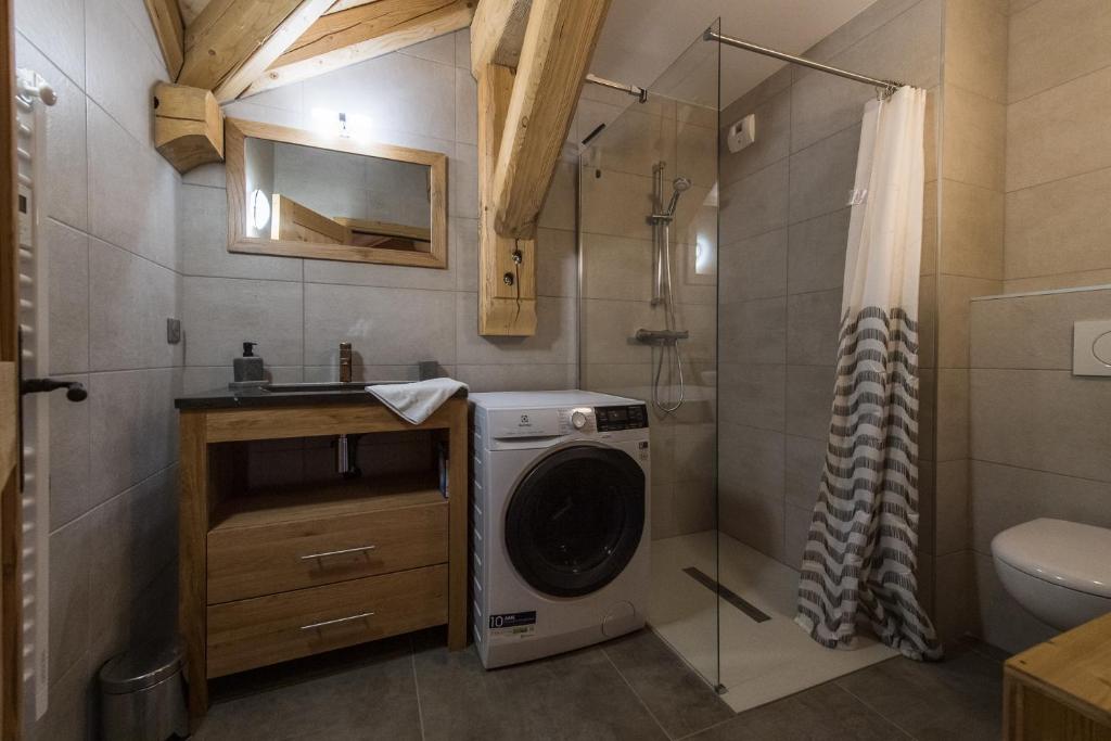 ODYSSEE B201 Magnifique Duplex sur les pistes appartement pied des pistes 2