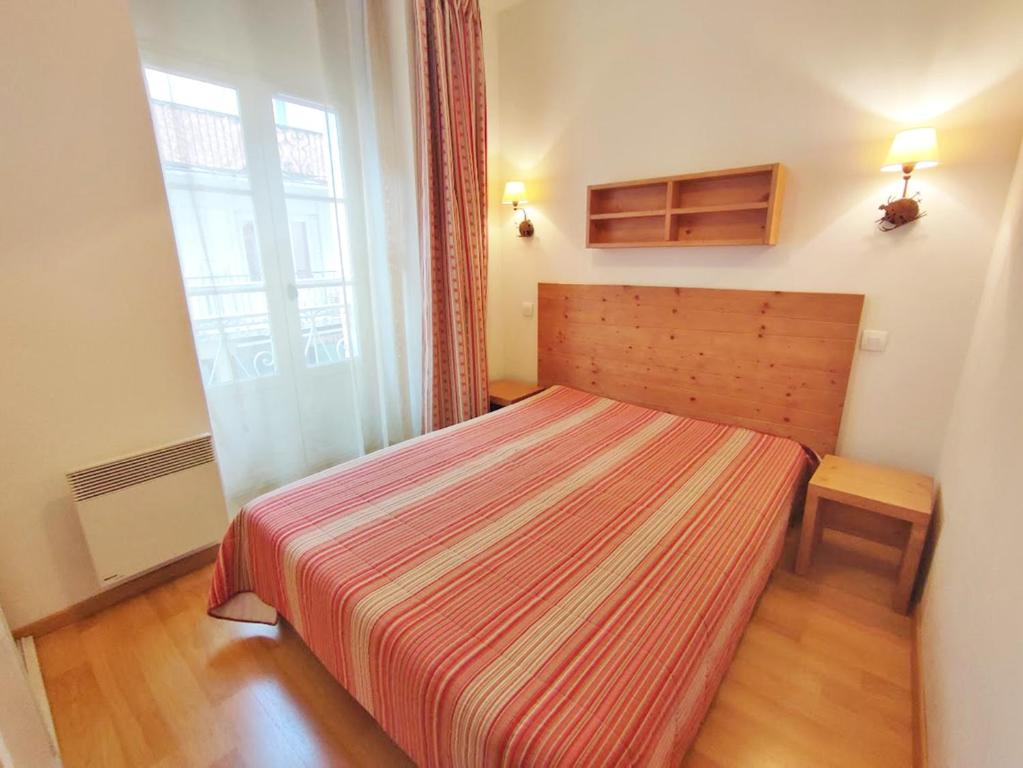 Ostal T3 centre Luchon wifi casier a skis ascenseur 6 personnes appartement pied des pistes 5