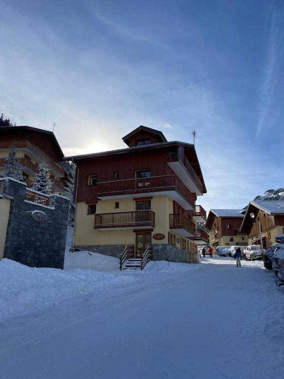 Panorama Valfrejus appartement pied des pistes 5