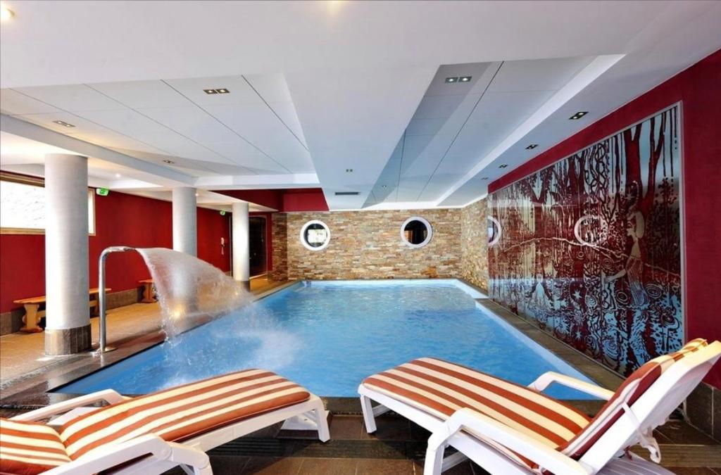 Penthouse Bond 007 120 m2 piscine sauna Risoul 1850 appartement pied des pistes 3