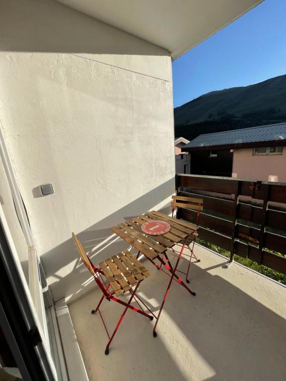 Petit appartement Labellise Les 2 Alpes residence Arc en Ciel telesiege Petite Aiguille appartement pied des pistes 10