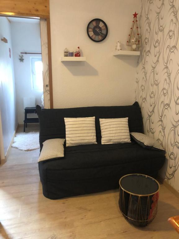 Petit appartement Labellise Les 2 Alpes residence Arc en Ciel telesiege Petite Aiguille appartement pied des pistes 17