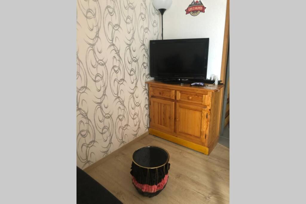 Petit appartement Labellise Les 2 Alpes residence Arc en Ciel telesiege Petite Aiguille appartement pied des pistes 18